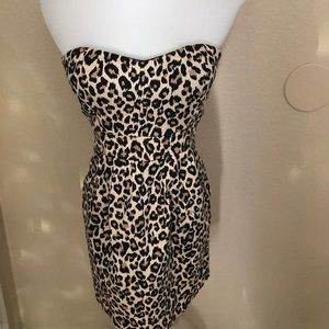 F21 leopard print sweetheart neckline dress size M